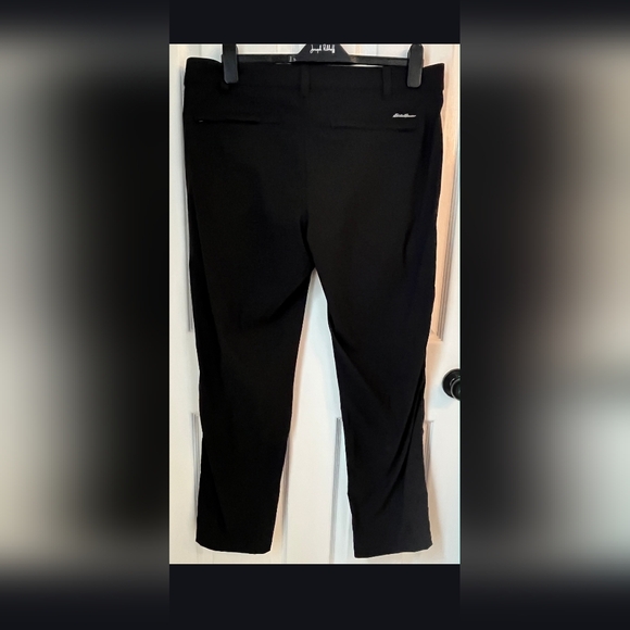Eddie Bauer Men's Black Chinos - Picture 2 of 3